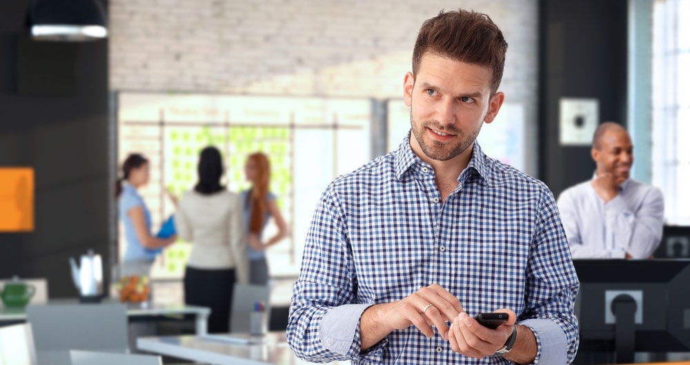 سوئیچ 8 پورت گیگابیتی و دسکتاپ دی لینک مدل DGS-1008MP